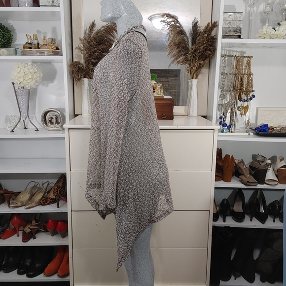 Seduction Sweater Asymmetrical Hem Size M - Picture 7 of 8